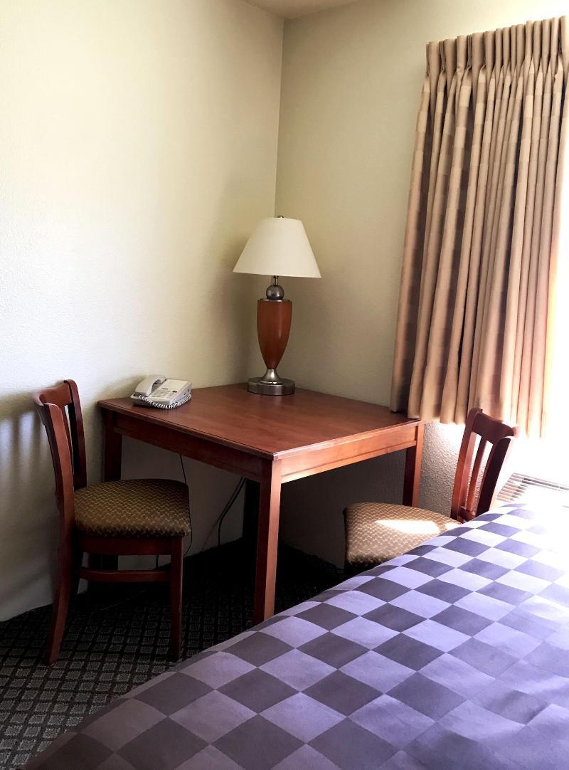 Fairbridge Inn & Suites Kellogg Ngoại thất bức ảnh