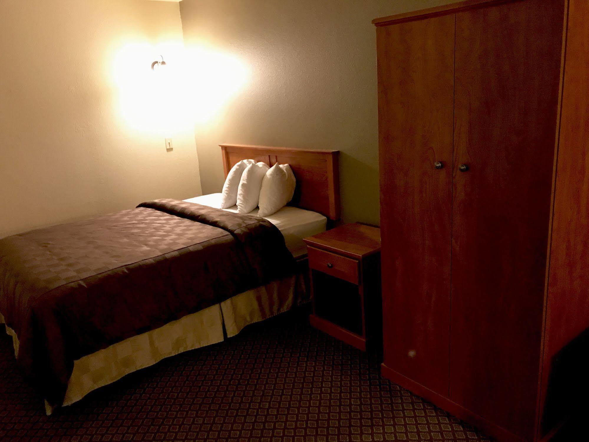 Fairbridge Inn & Suites Kellogg Ngoại thất bức ảnh
